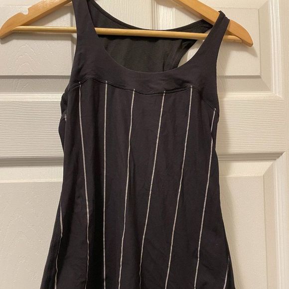 Lululemon Tank  Top - Picture 1 of 4